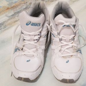 Oasics shoes White